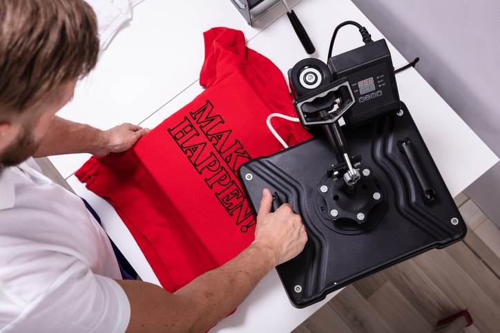 Printing on t shirt in workshop Printing on t shirt in workshop